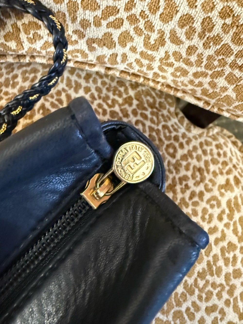 💯Auth FENDI Black Woven Leather Shoulder Bag w Braided handle & Gold hardware - Picture 8 of 10